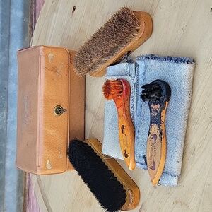 Vintage Kiwi Compact Shoeshine Kit